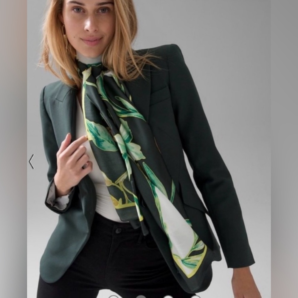 White House Black Market Autumn Leaves Spruce oblong scarf one size